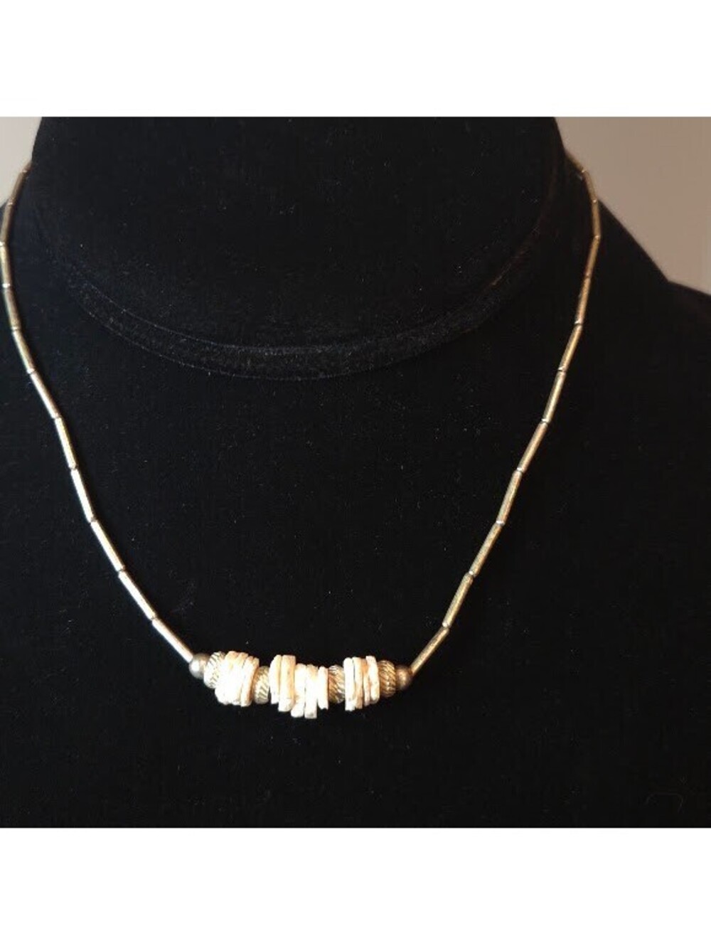 Vintage 15" Southwestern-Style Liquid Silver and Heishi Shell Necklace